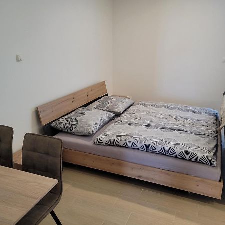 Apartman Neva Galanta Buitenkant foto