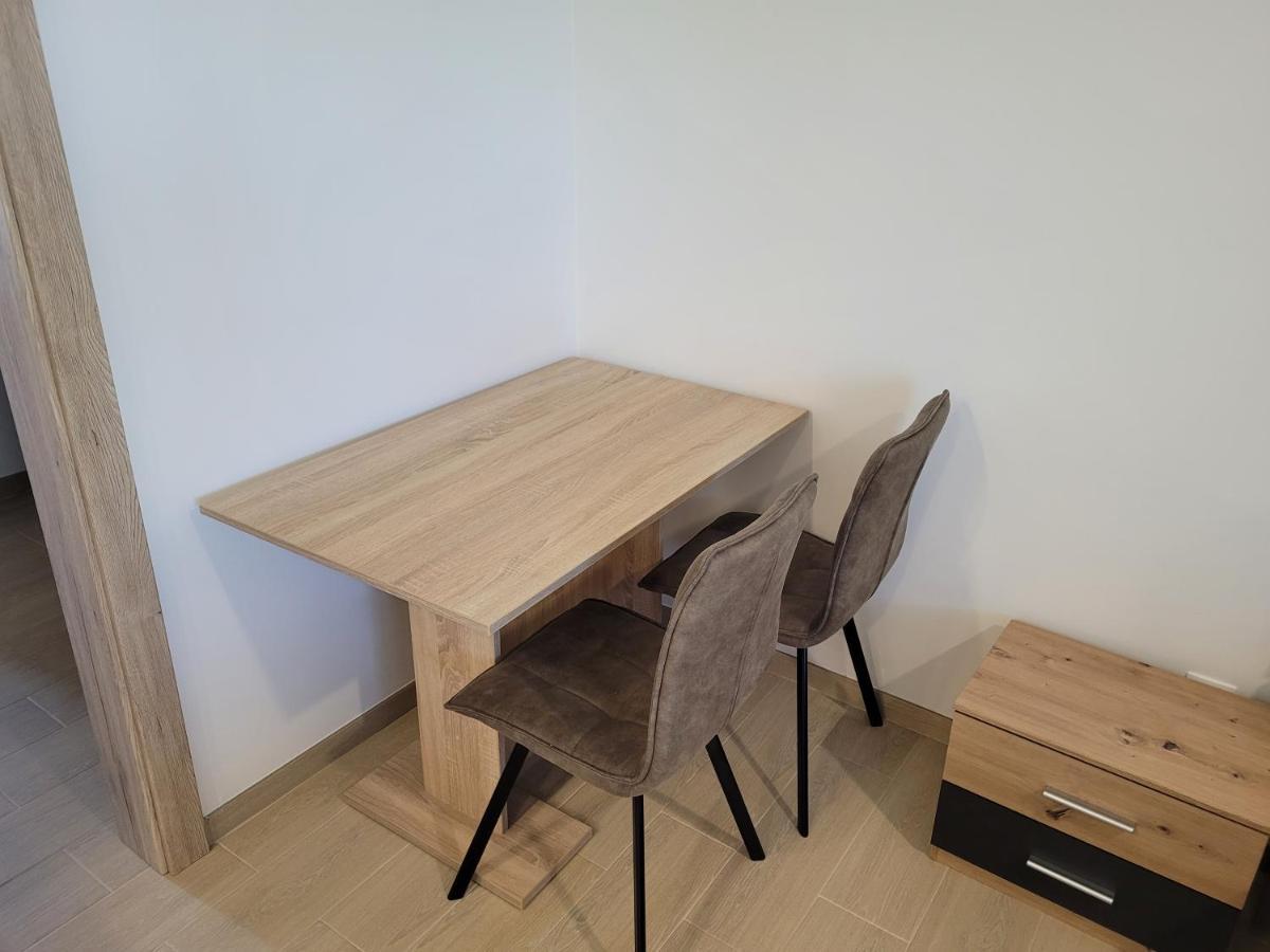 Apartman Neva Galanta Buitenkant foto