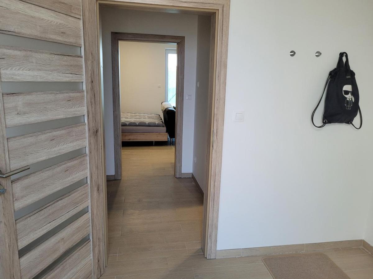 Apartman Neva Galanta Buitenkant foto