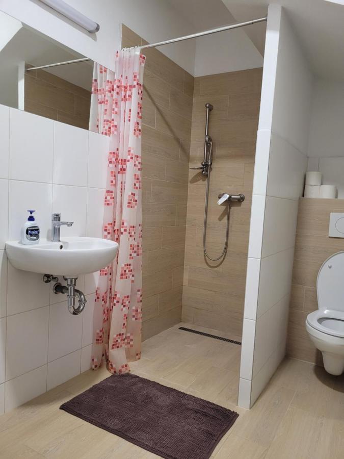 Apartman Neva Galanta Buitenkant foto