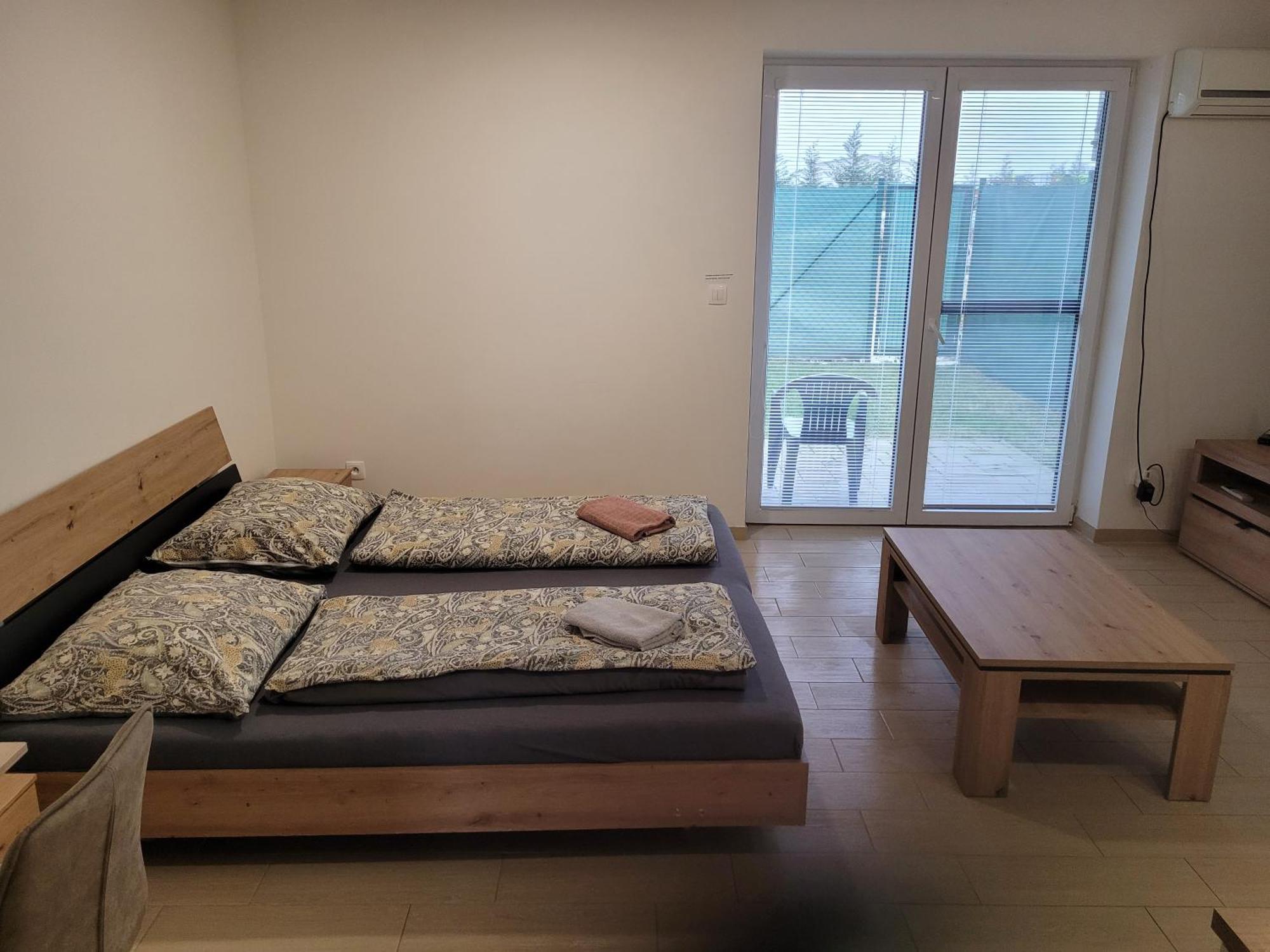 Apartman Neva Galanta Buitenkant foto